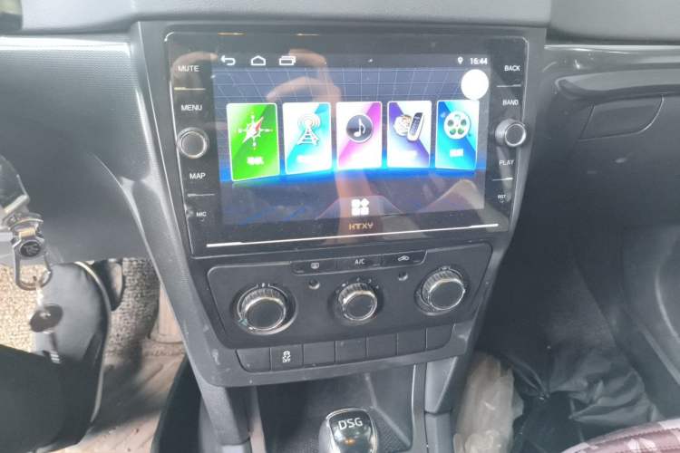 Used Skoda Yeti 2016 1.4TSI DSG Advanced Edition Audio And AC Panel