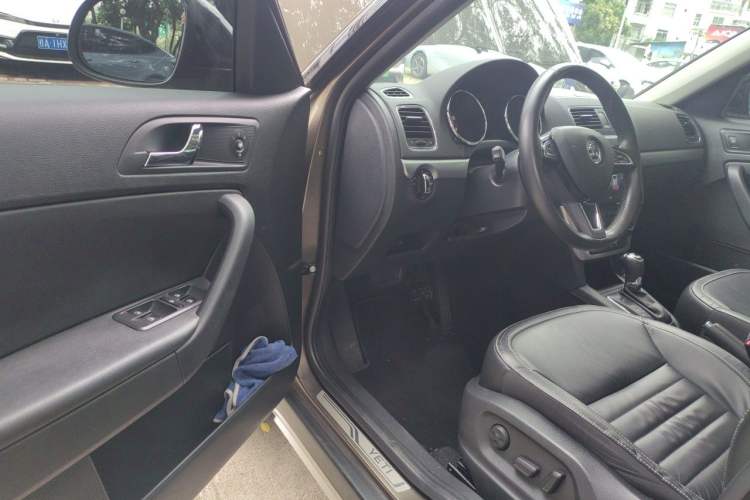 Used Skoda Yeti 2016 1.8TSI DSG Prestige Edition Driver Seat