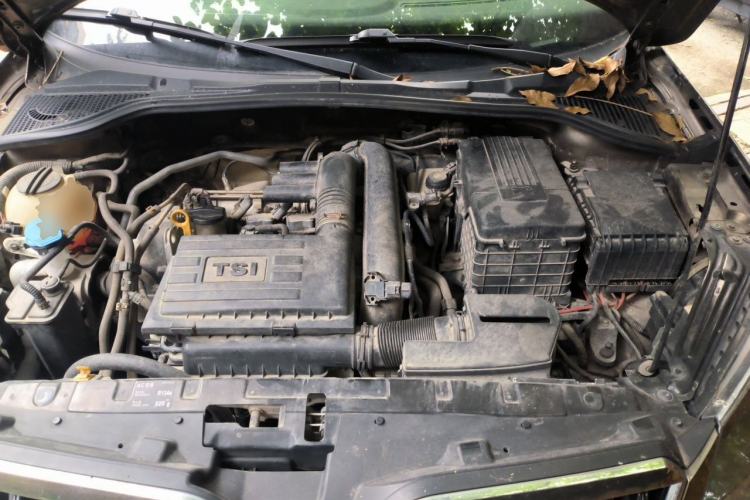 Used Skoda Yeti 2016 1.4TSI DSG Advanced Edition Engine Bay
