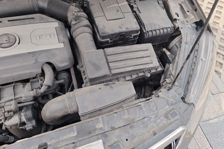 Used Skoda Yeti 2016 1.8TSI DSG Prestige Edition Engine Bay Left
