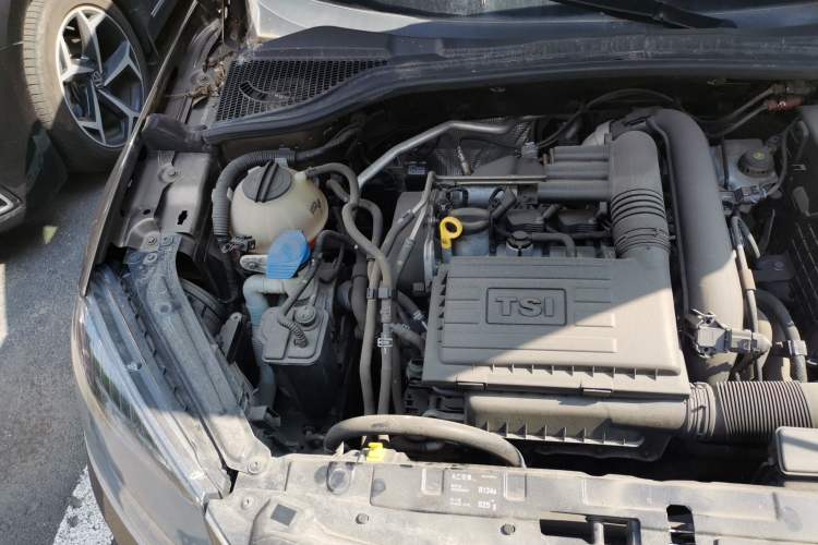 Used Skoda Yeti 2016 1.4TSI DSG Advanced Edition Engine Bay Right