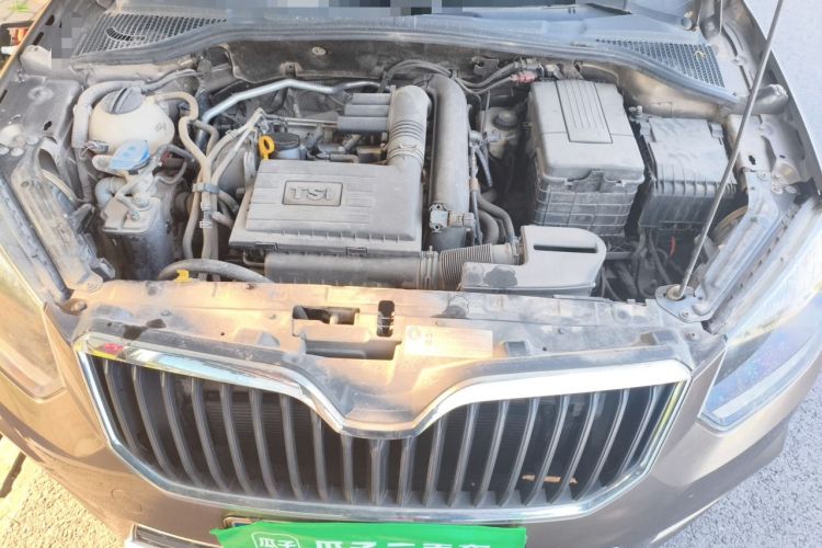 Used Skoda Yeti 2016 1.4TSI DSG Advanced Edition Engine Bay