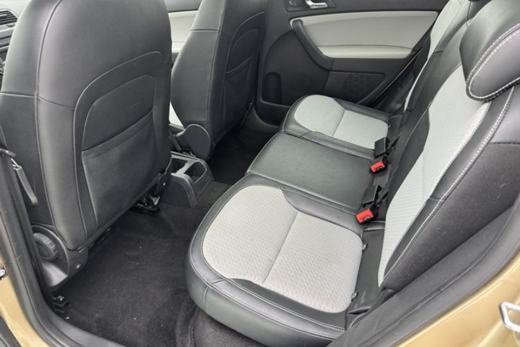 Used Skoda Yeti 2016 1.4TSI DSG Advanced Edition Interior 1