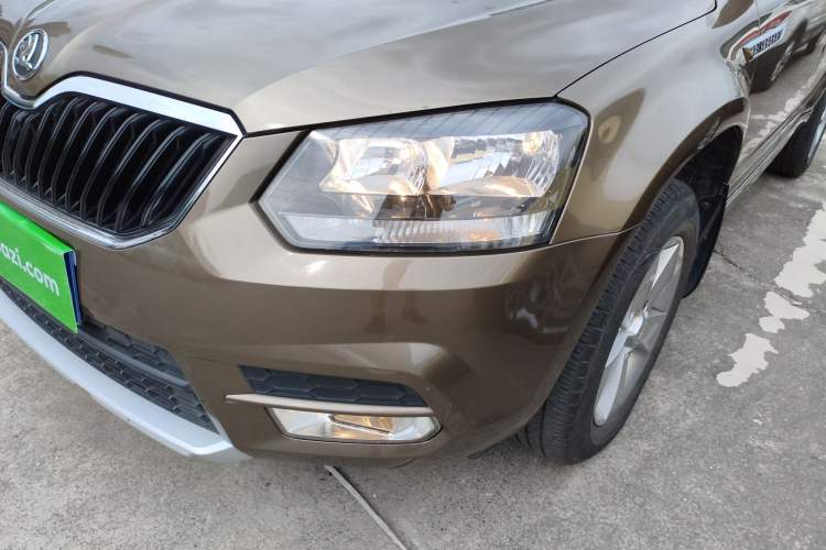 Used Skoda Yeti 2016 1.4TSI DSG Advanced Edition Left Front Headlight