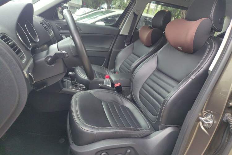 Used Skoda Yeti 2016 1.8TSI DSG Prestige Edition Left Front Seat