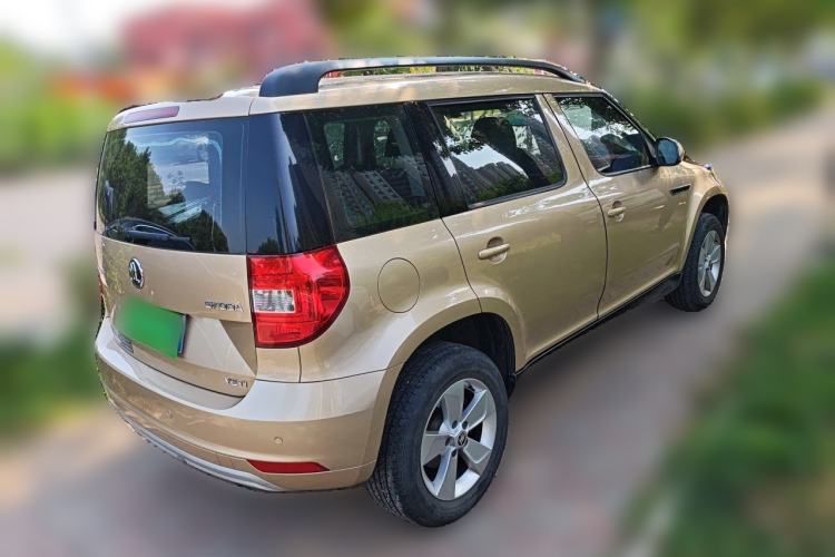 Used Skoda Yeti 2016 1.4TSI DSG Advanced Edition Rear Right 45 Deg
