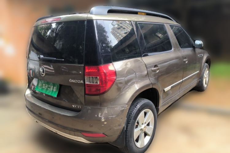 Used Skoda Yeti 2016 1.4TSI DSG Advanced Edition Rear Right 45 Deg