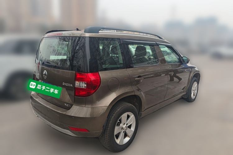 Used Skoda Yeti 2016 1.4TSI DSG Advanced Edition Rear Right 45 Deg