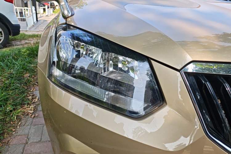 Used Skoda Yeti 2016 1.4TSI DSG Advanced Edition Right Front Headlight