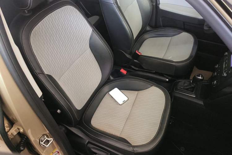 Used Skoda Yeti 2016 1.4TSI DSG Advanced Edition Right Front Seat