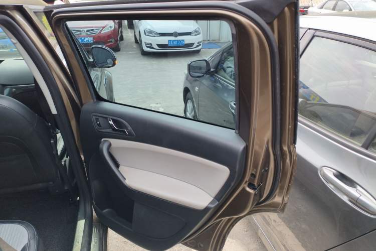 Used Skoda Yeti 2016 1.4TSI DSG Advanced Edition Right Rear Door Interior