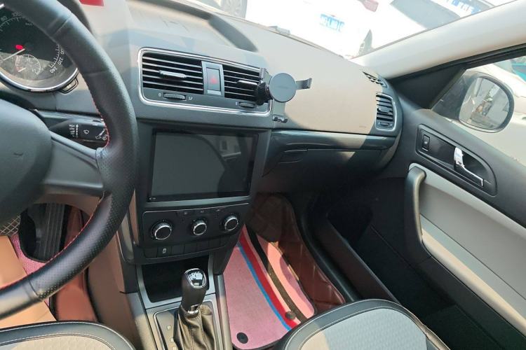 Used Skoda Yeti 2017 TSI280 DSG Advanced Edition Audio And AC Panel