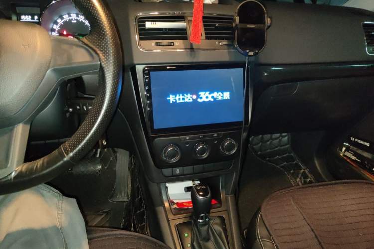 Used Skoda Yeti 2017 TSI280 DSG Car Enjoy Brothers Edition Audio And AC Panel
