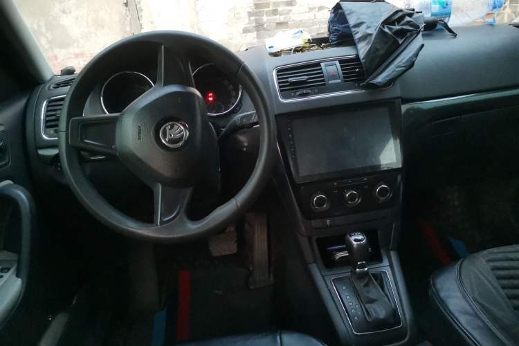 Used Skoda Yeti 2017 TSI280 DSG Advanced Edition Center Console