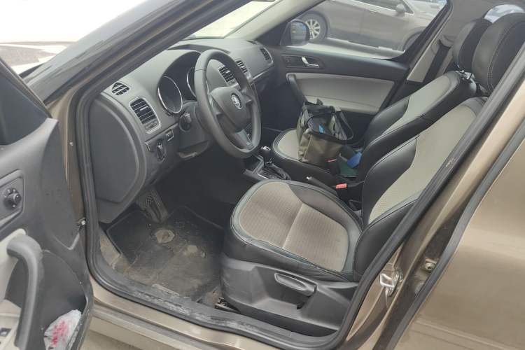 Used Skoda Yeti 2017 TSI280 DSG Advanced Edition Driver Seat