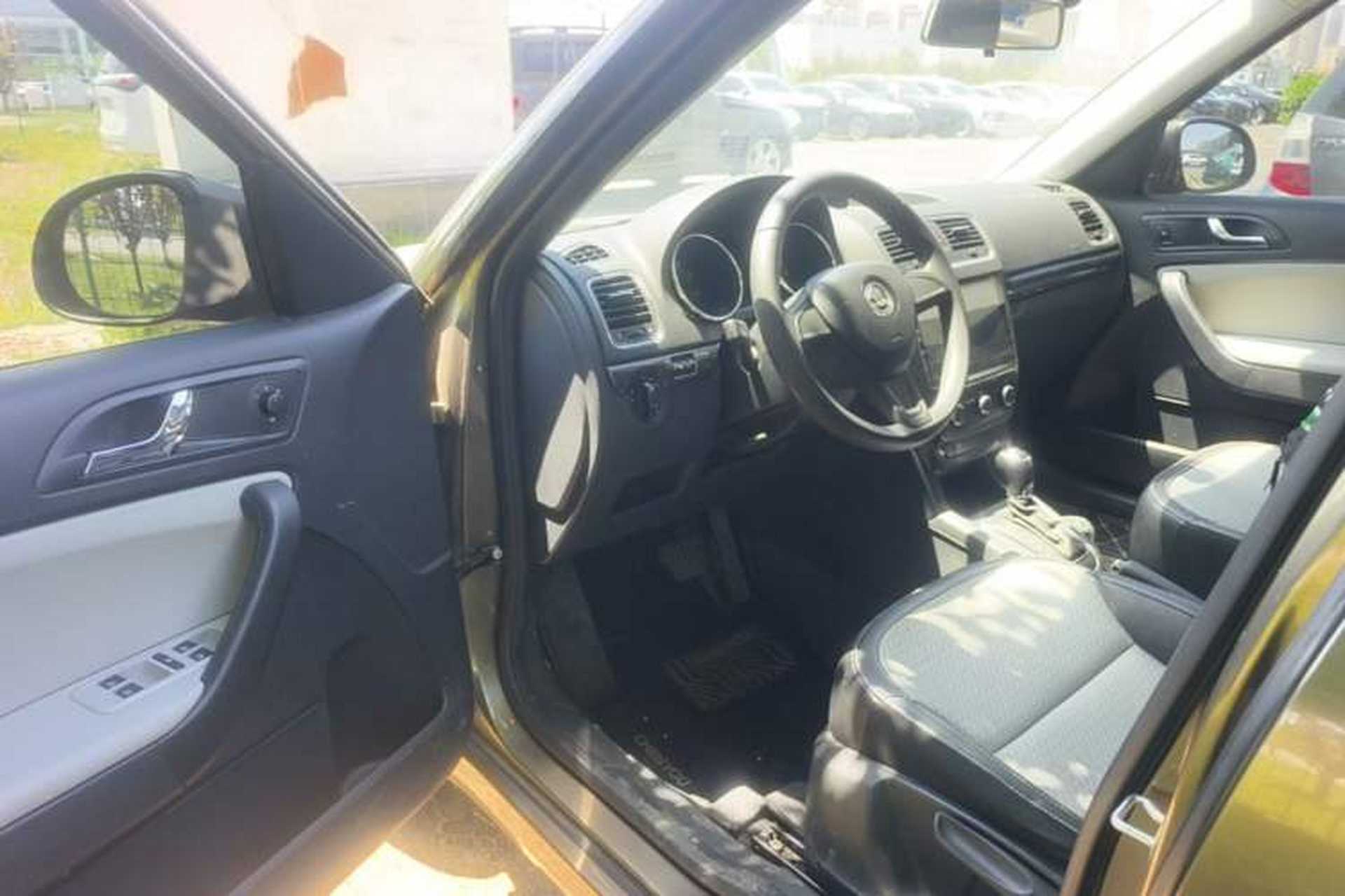Used Skoda Yeti 2017 TSI280 DSG Advanced Edition Driver Seat