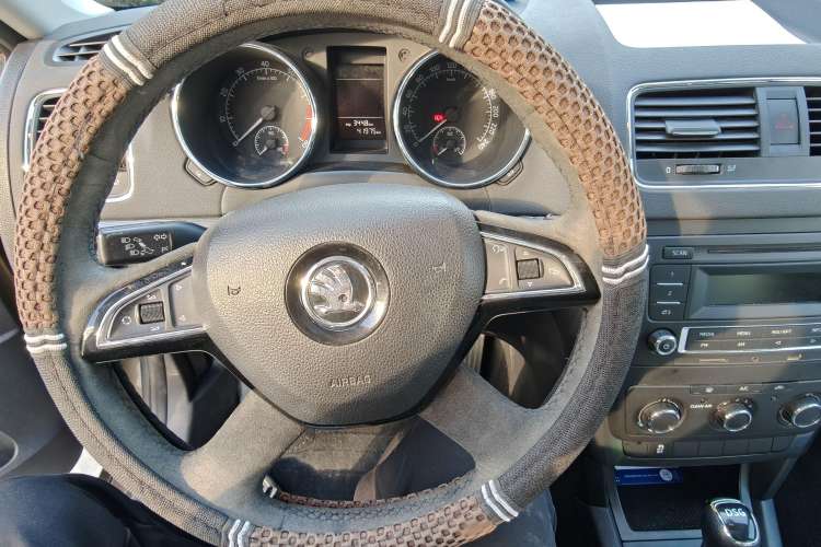 Used Skoda Yeti 2017 TSI280 DSG Advanced Edition Driver Seat