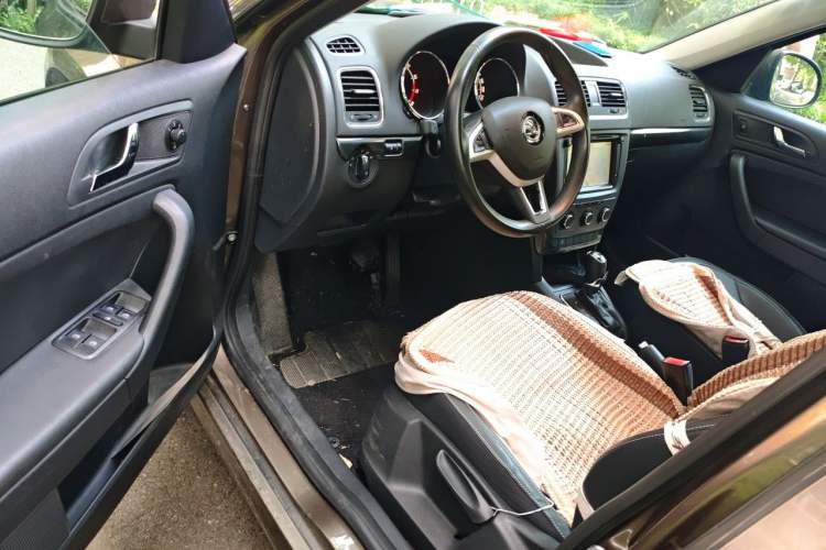 Used Skoda Yeti 2017 TSI280 DSG Car Enjoy Brothers Edition Driver Seat