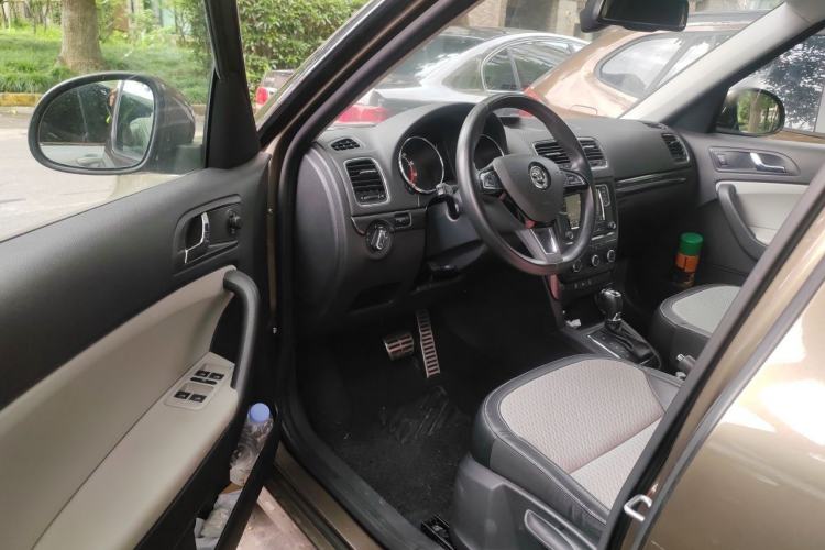 Used Skoda Yeti 2017 TSI280 DSG Advanced Edition Driver Seat