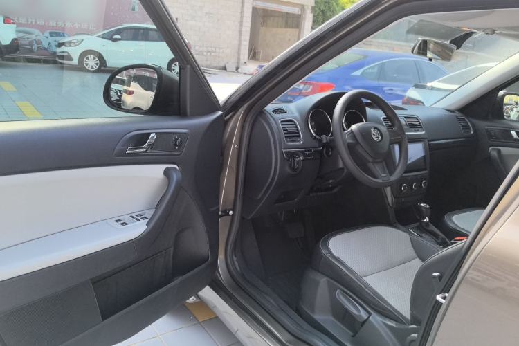 Used Skoda Yeti 2017 TSI280 DSG Advanced Edition Driver Seat