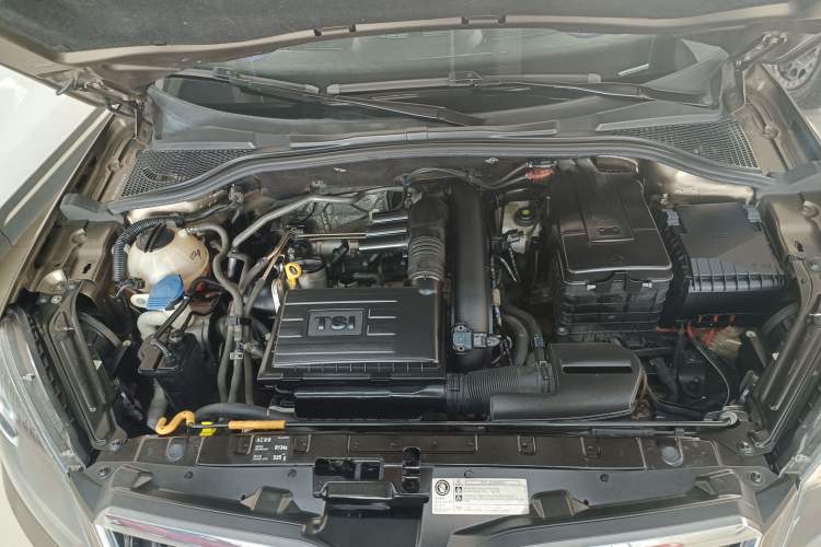 Used Skoda Yeti 2017 TSI280 DSG Advanced Edition Engine Bay