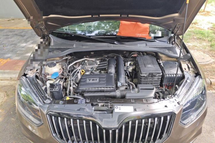 Used Skoda Yeti 2017 TSI280 DSG Innovation Edition Engine Bay