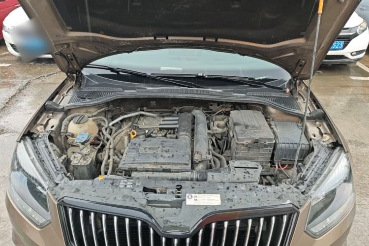 Used Skoda Yeti 2017 TSI280 DSG Innovation Edition Engine Bay