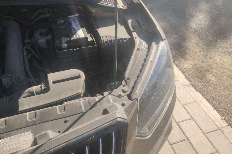 Used Skoda Yeti 2017 TSI280 DSG Innovation Edition Engine Bay Left