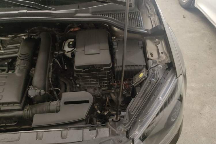 Used Skoda Yeti 2017 TSI280 DSG Car Enjoy Brothers Edition Engine Bay Left
