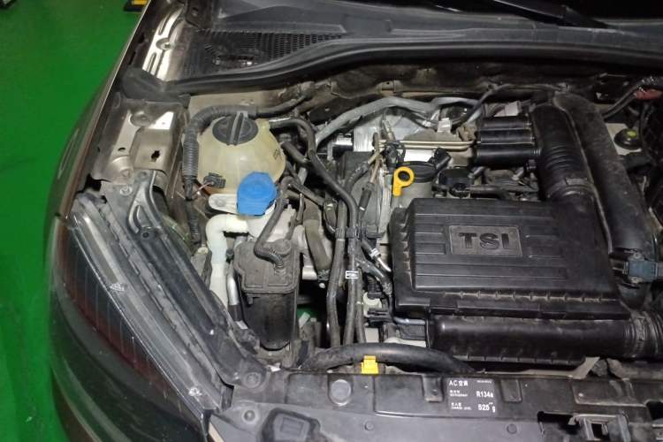 Used Skoda Yeti 2017 TSI280 DSG Advanced Edition Engine Bay Right