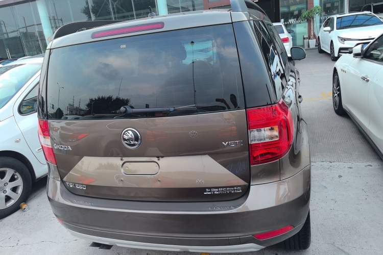 Used Skoda Yeti 2017 TSI280 DSG Advanced Edition Exterior 4