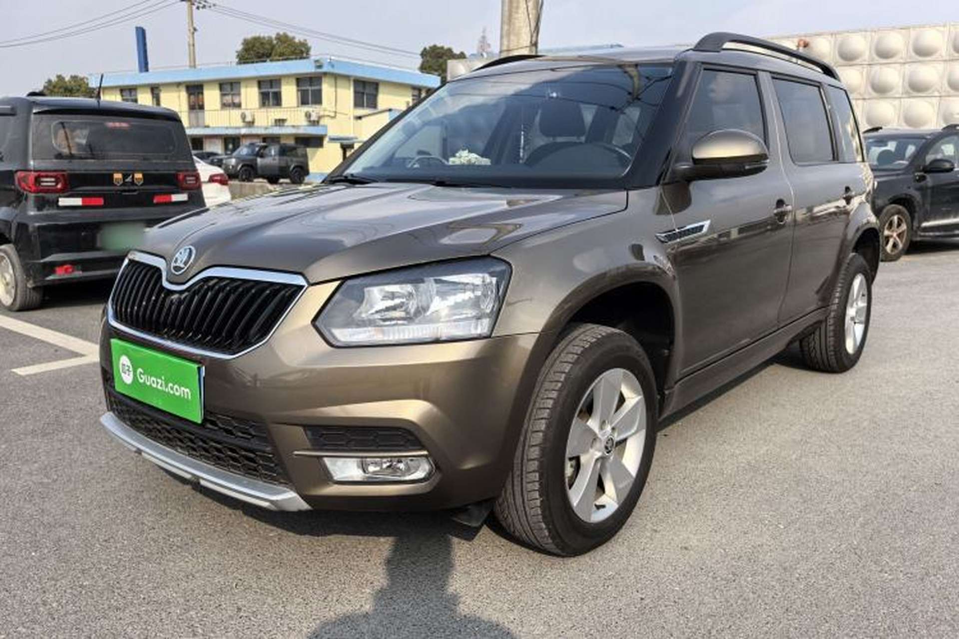 Used Skoda Yeti 2017 TSI280 DSG Car Enjoy Brothers Edition Front Left 45 Deg