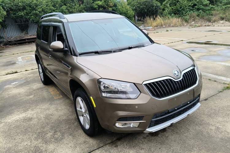 Used Skoda Yeti 2017 TSI280 DSG Advanced Edition Front Right 45 Deg