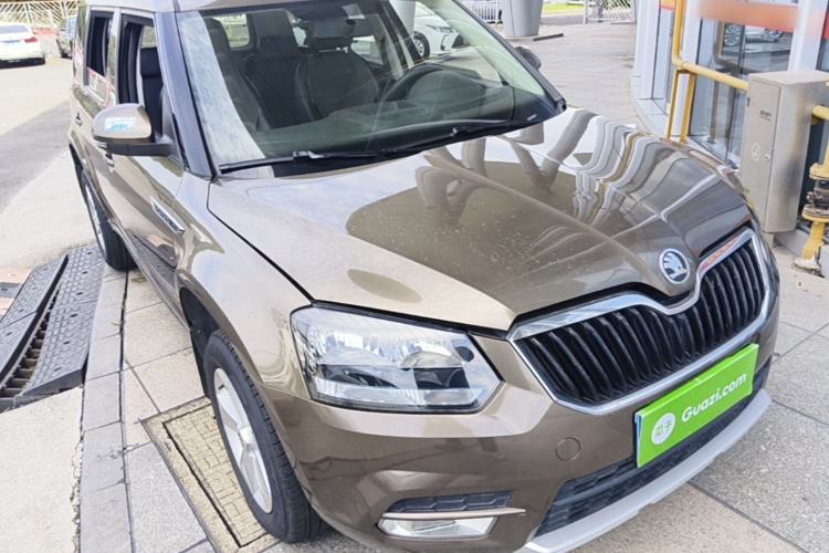 Used Skoda Yeti 2017 TSI280 DSG Advanced Edition Front Right 45 Deg