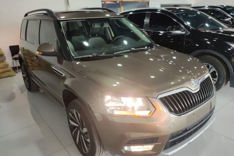 Used Skoda Yeti 2017 TSI280 DSG Advanced Edition Front Right 45 Deg