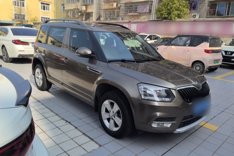 Used Skoda Yeti 2017 TSI280 DSG Advanced Edition Front Right 45 Deg