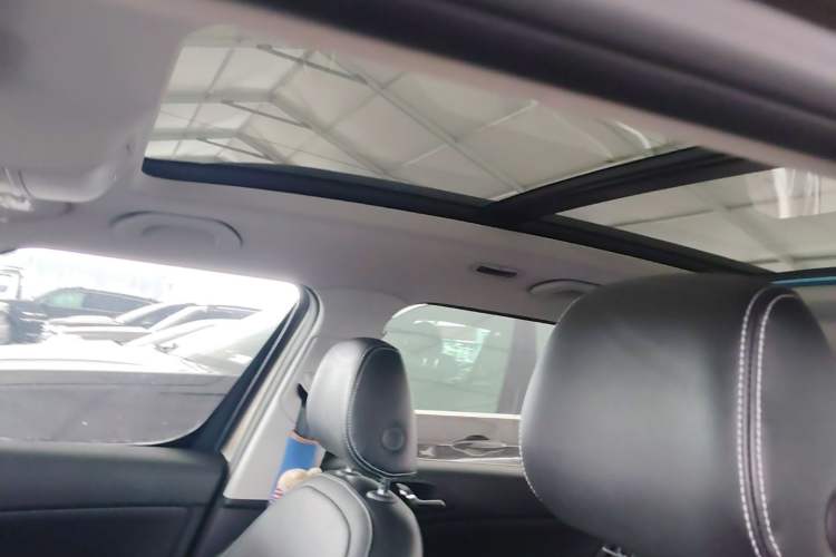 Used Skoda Yeti 2017 TSI280 DSG Car Enjoy Brothers Edition Headliner