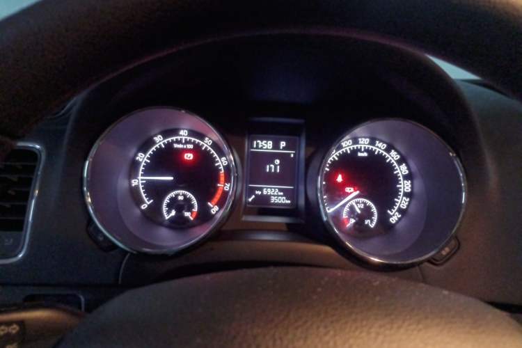 Used Skoda Yeti 2017 TSI280 DSG Advanced Edition Instrument Cluster