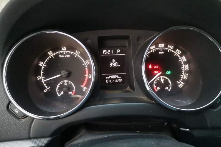 Used Skoda Yeti 2017 TSI280 DSG Advanced Edition Instrument Cluster