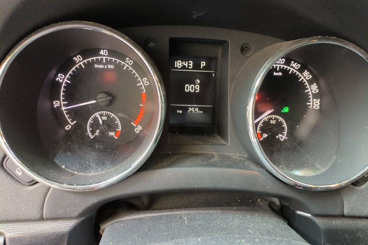 Used Skoda Yeti 2017 TSI280 DSG Advanced Edition Instrument Cluster