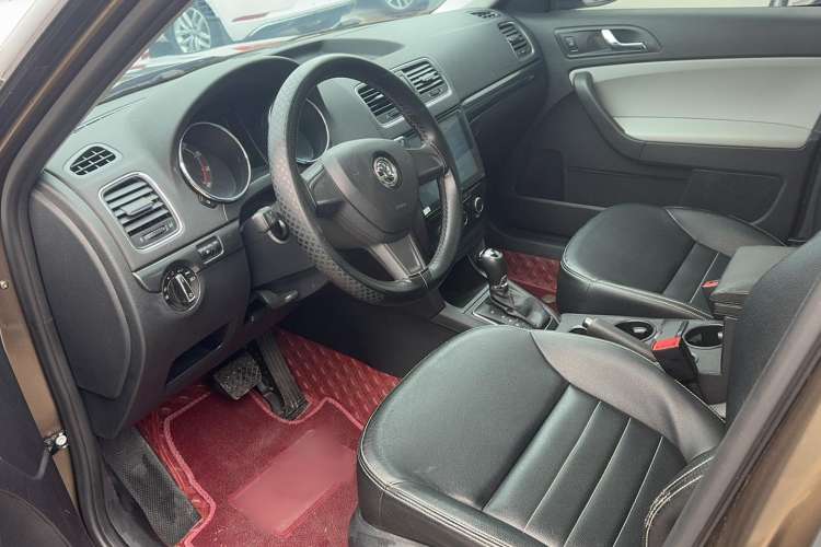 Used Skoda Yeti 2017 TSI280 DSG Advanced Edition Interior 1