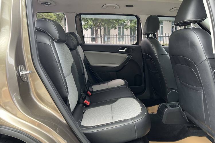 Used Skoda Yeti 2017 TSI280 DSG Advanced Edition Interior 14
