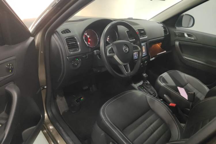 Used Skoda Yeti 2017 TSI280 DSG Car Enjoy Brothers Edition Interior 3