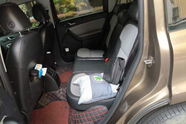 Used Skoda Yeti 2017 TSI280 DSG Advanced Edition Interior 4