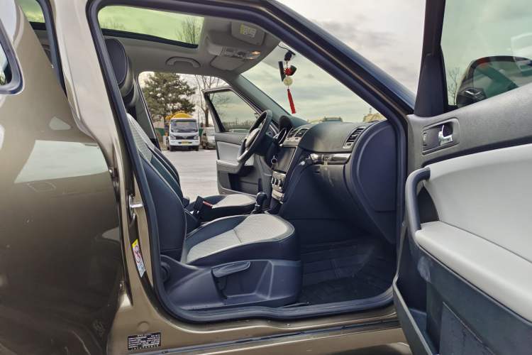 Used Skoda Yeti 2017 TSI280 DSG Advanced Edition Interior 8