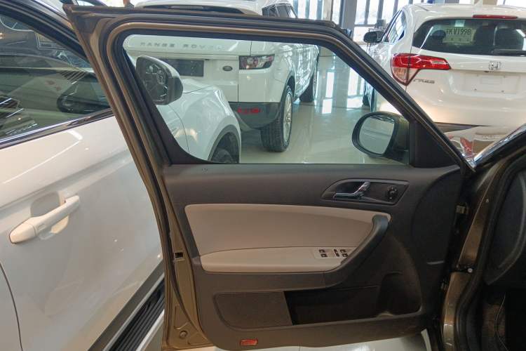 Used Skoda Yeti 2017 TSI280 DSG Advanced Edition Left Front Door Interior