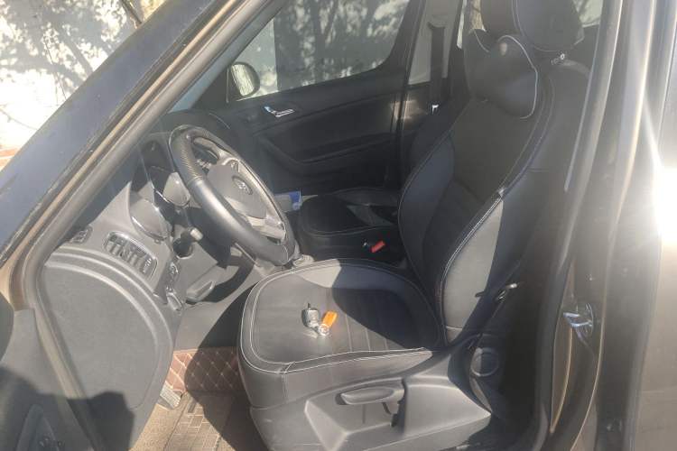 Used Skoda Yeti 2017 TSI280 DSG Innovation Edition Left Front Seat