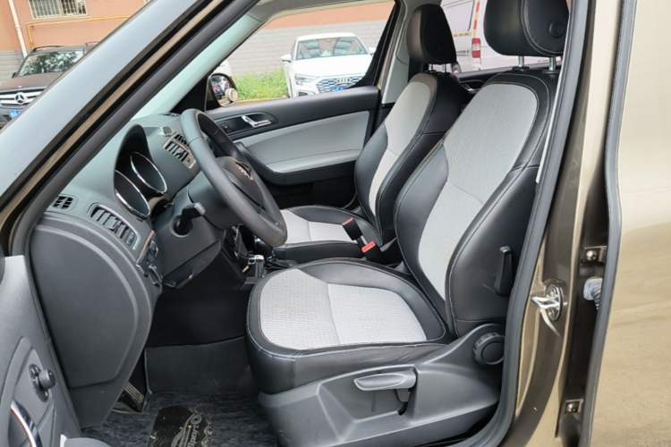Used Skoda Yeti 2017 TSI280 DSG Advanced Edition Left Front Seat