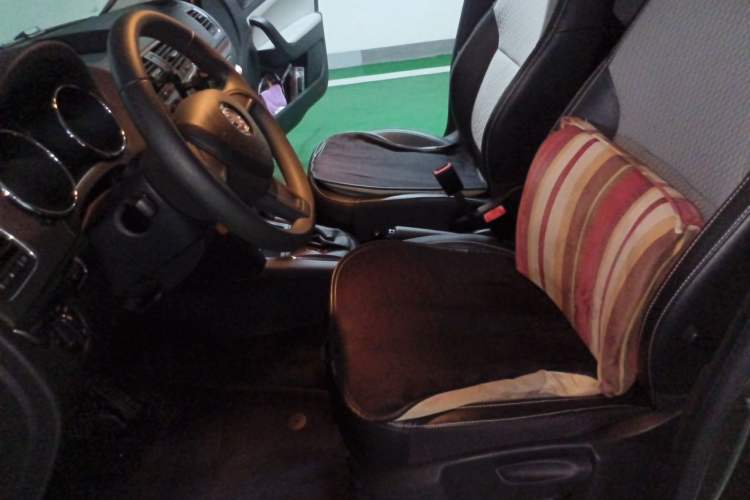 Used Skoda Yeti 2017 TSI280 DSG Advanced Edition Left Front Seat