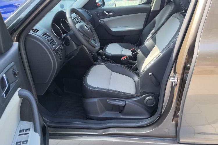 Used Skoda Yeti 2017 TSI280 DSG Advanced Edition Left Front Seat